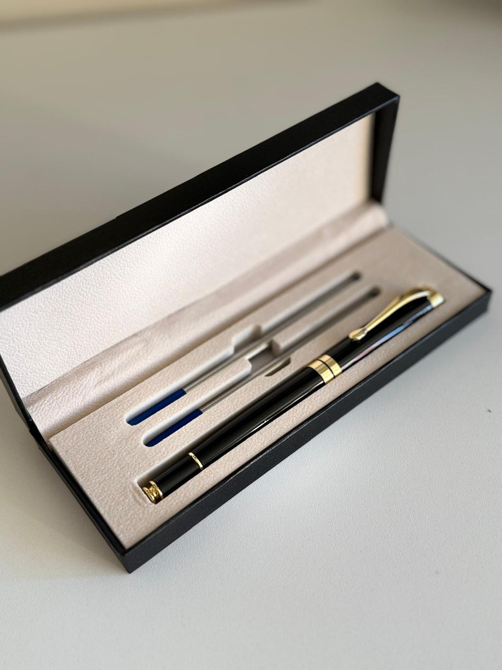 Lapicera con estuche